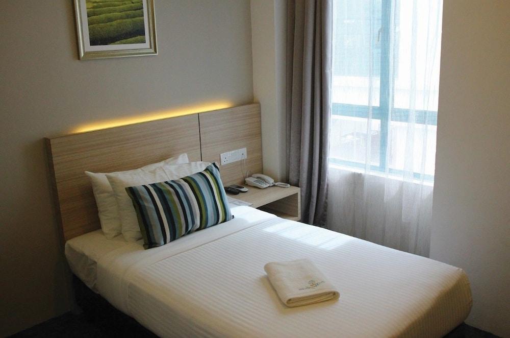 The Inn Bintulu Buitenkant foto