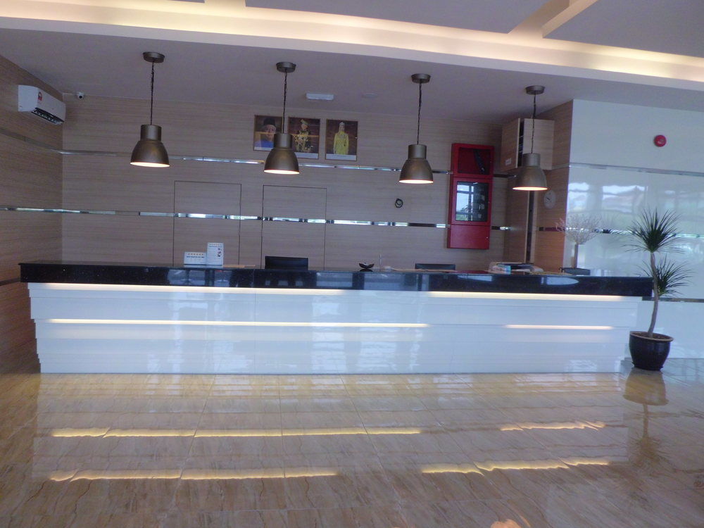 The Inn Bintulu Buitenkant foto
