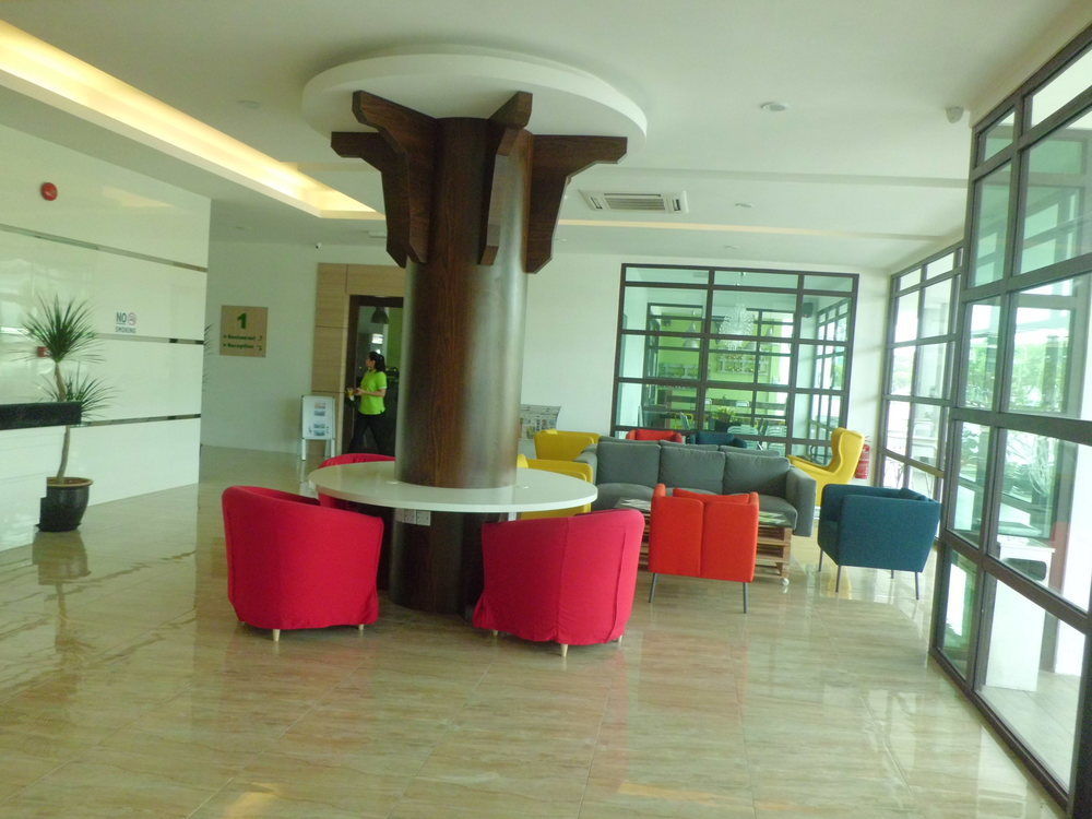 The Inn Bintulu Buitenkant foto